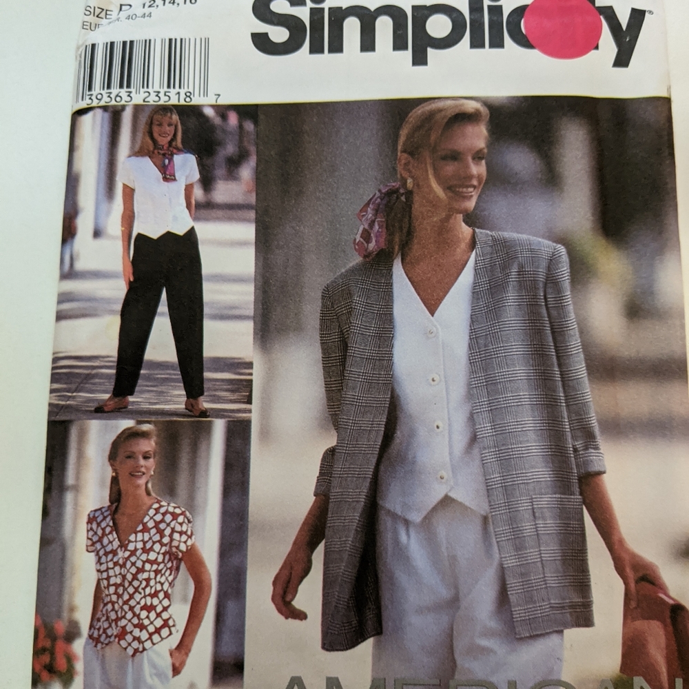 Simplicity 8964 American Classic: Size P, 12, 14, 16 suit pants shorts top Blazr